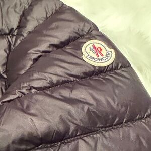 Moncler Kids Black Quilted Puffer Jacket with Logo Patch

NO RETURN